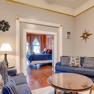 Elegant 2 Bed Directly On Forsyth Park Apartment Savannah