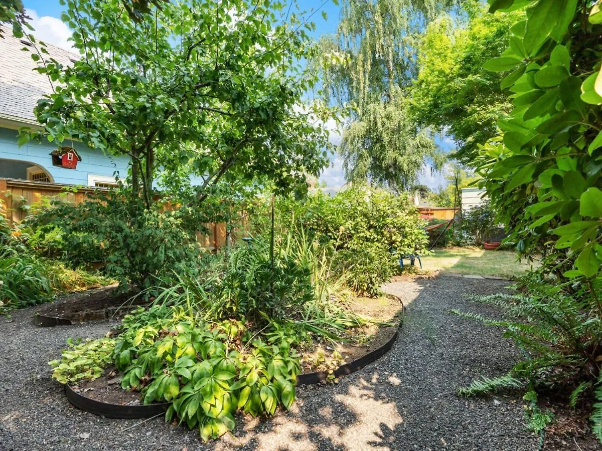 Willa Art Deco Oasis - Stylish 2Bd With Den, Office, Garden And Dip Pool Portland 0*,  Stany Zjednoczone Ameryki