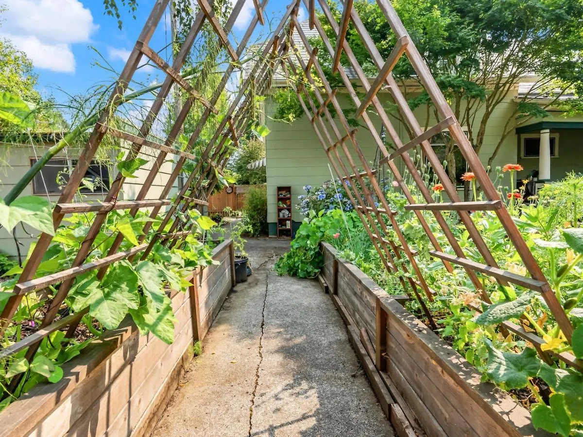 Willa Art Deco Oasis - Stylish 2Bd With Den, Office, Garden And Dip Pool Portland